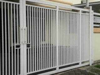 Pintu Pagar Besi